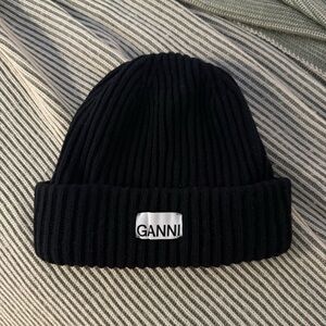 Ganni Black Ribbed Logo Beanie